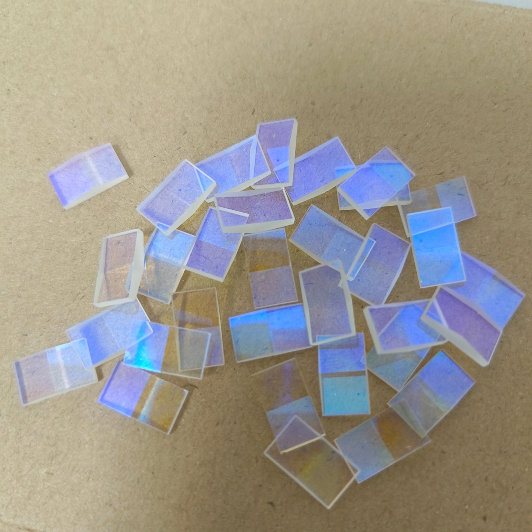 Irregular Damaged Iridescent O - Jewelry Making Experience recension och pris